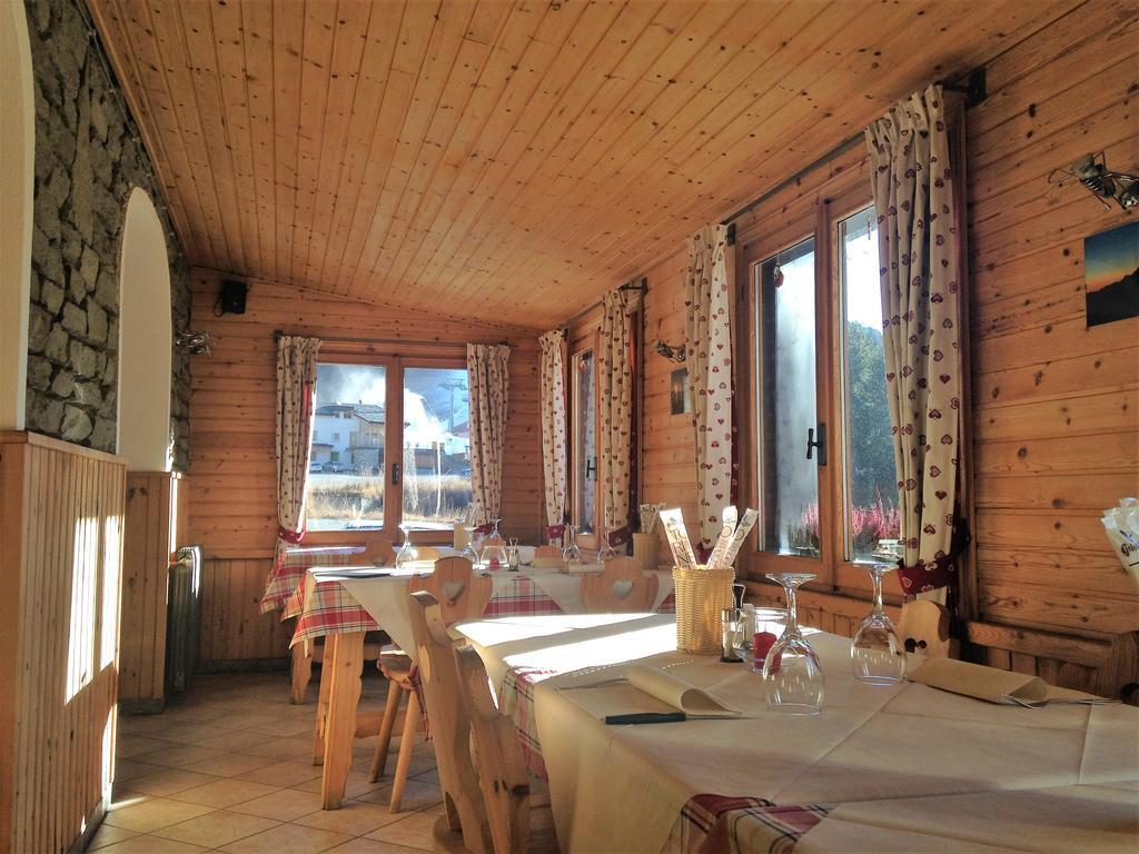 Sasso Nero Hotel Chiesa in Valmalenco Exterior foto