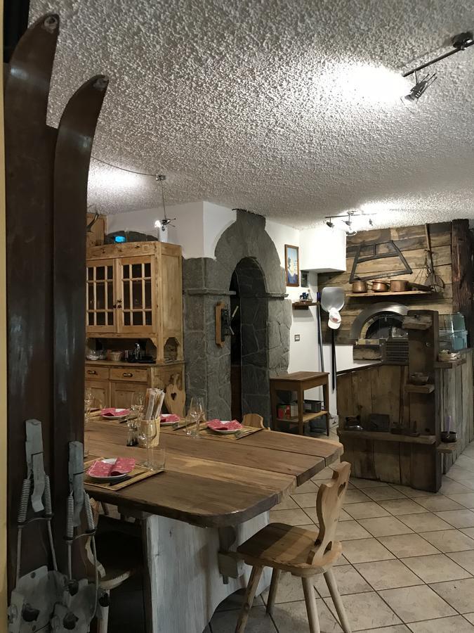 Sasso Nero Hotel Chiesa in Valmalenco Exterior foto